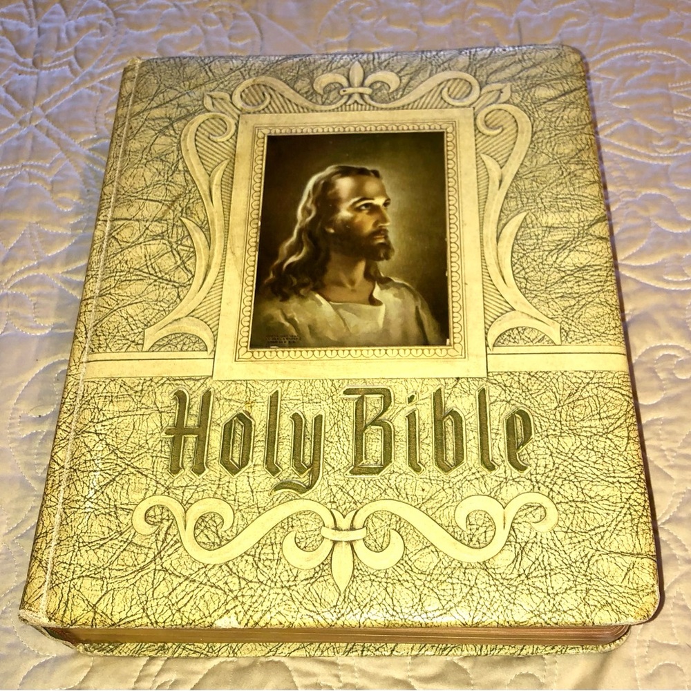 Antique HERTEL Holy Bible, Blue Ribbon Edition•1960•EAC!